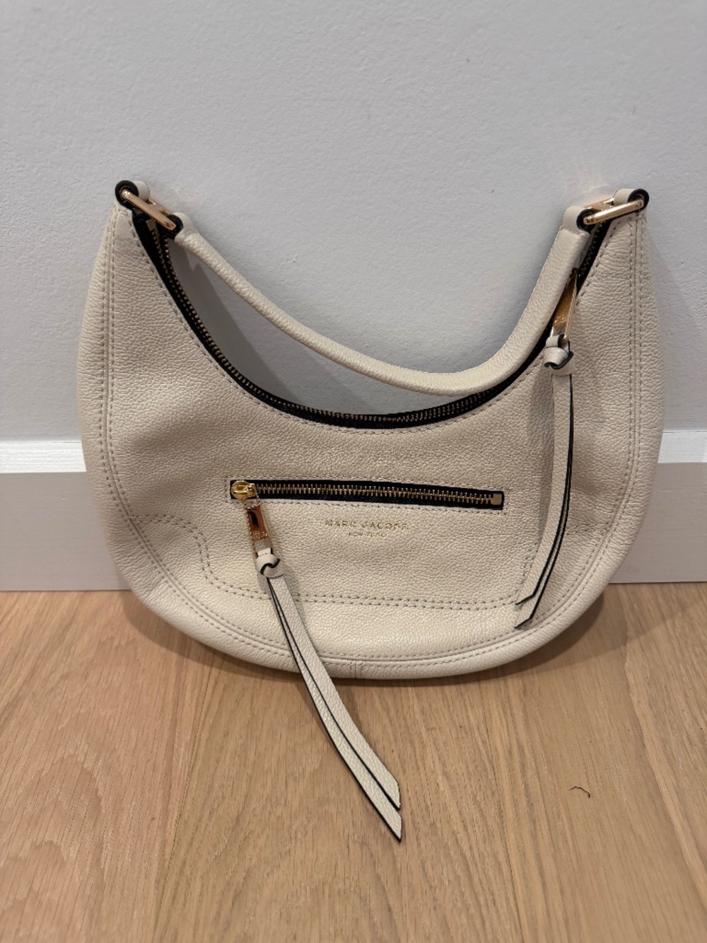 Marc Jacob’s leather shoulder bag